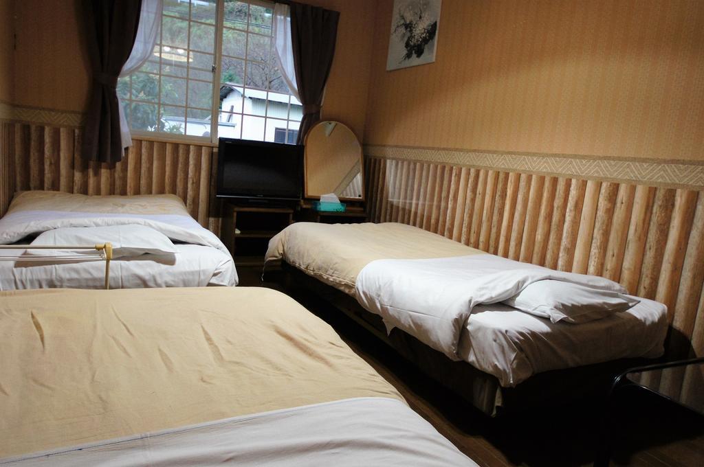 Biwa Monogatari Hotell Atami  Eksteriør bilde